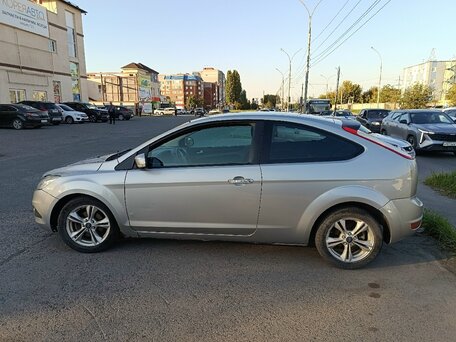 2009 Ford Focus II Рестайлинг, серебристый, 510000 рублей, вид 4