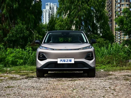2026 Changan Qiyuan Q05 51.9 kWh II, розовый, 2338000 рублей, вид 1