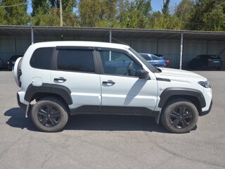 2024 Lada (ВАЗ) Niva Travel I, белый, 1049000 рублей, вид 2