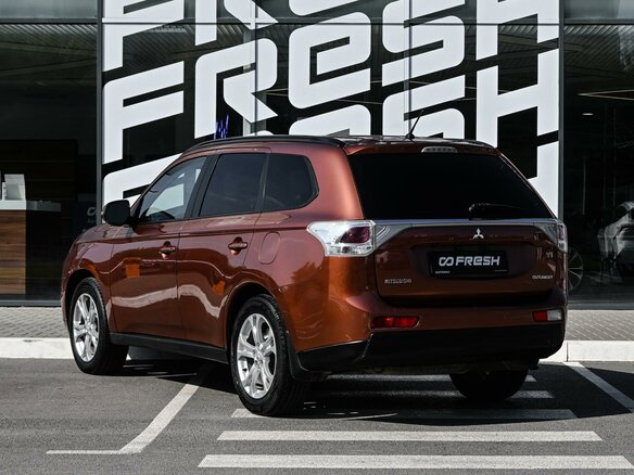 2012 Mitsubishi Outlander III, коричневый, 1235000 рублей - вид 1