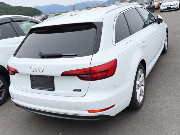 2016 Audi A4 V (B9), белый, 2100000 рублей - вид 11