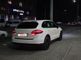 2010 Porsche Cayenne II (958), белый, 1480000 рублей, вид 5