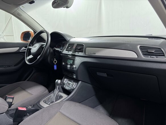 2012 Audi Q3 I (8U), оранжевый, 1657000 рублей - вид 3