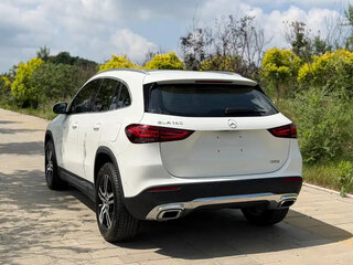 2022 Mercedes-Benz GLA 180 II (H247), белый, 2670000 рублей, вид 4