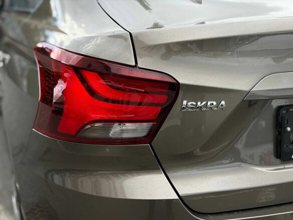 2026 Lada (ВАЗ) Iskra, коричневый, 1547600 рублей - вид 5