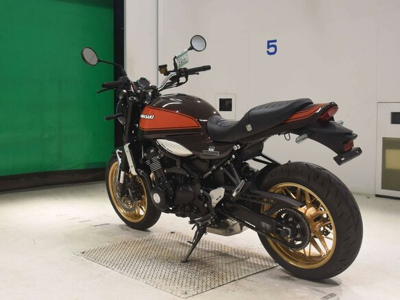 2024 Kawasaki Z 900RS, коричневый, 1177000 рублей - вид 5