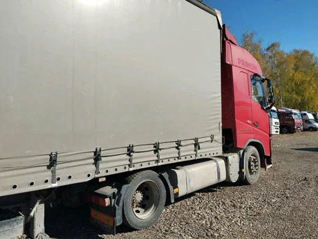 2016 Volvo FH, красный, 5672450 рублей, вид 3