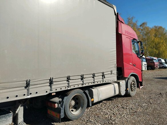 2016 Volvo FH, красный, 5672450 рублей - вид 2