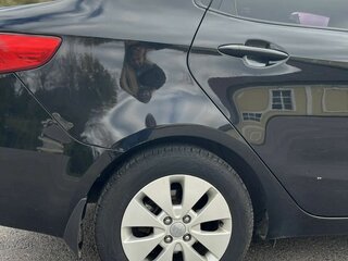 2013 Kia Rio 4-speed III, чёрный, 715000 рублей, вид 3