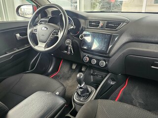2015 Kia Rio III, красный, 784000 рублей, вид 5
