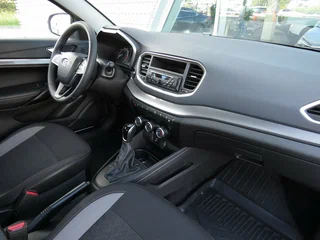 2024 Lada (ВАЗ) Vesta I Рестайлинг (NG), белый, 1185000 рублей, вид 5