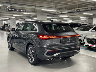 2026 Audi Q5 Sportback TDI quattro S tronic II (GU), серый, 9990099 рублей, вид 5