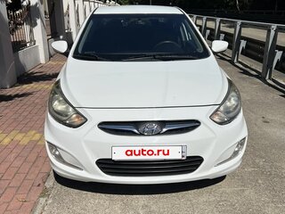 2013 Hyundai Solaris I, белый, 799000 рублей, вид 2