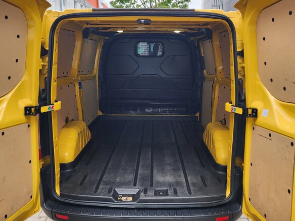 2018 Ford Transit Custom, жёлтый, 2700000 рублей - вид 18