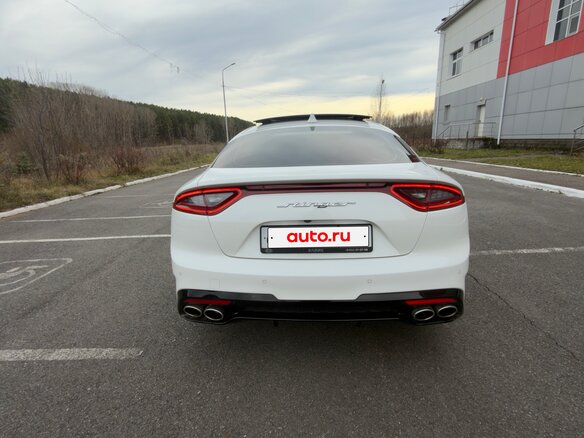 2019 Kia Stinger I, белый, 2570000 рублей - вид 9