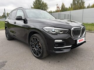 2020 BMW X5 25d IV (G05/G18), чёрный, 6290000 рублей, вид 2