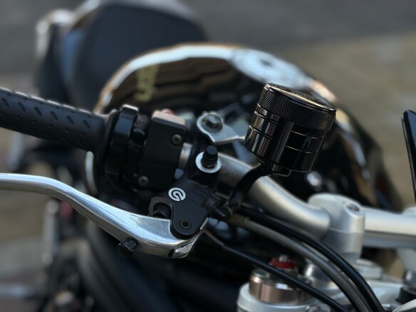 2014 Triumph Speed Triple, чёрный, 599000 рублей - вид 13