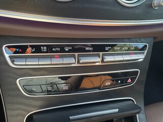 2022 Mercedes-Benz E-Класс 250 V (W213, S213, C238) Рестайлинг, чёрный, 4650000 рублей, вид 3