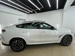 2024 BMW X6 40i III (G06) Рестайлинг, белый, 11950000 рублей, вид 3