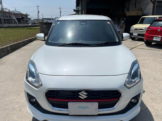 2022 Suzuki Swift V Рестайлинг, белый, 700000 рублей, вид 2