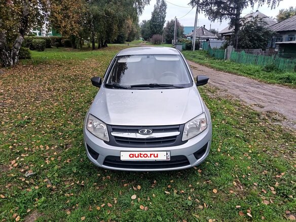 2014 Lada (ВАЗ) Granta I, серебристый, 390000 рублей