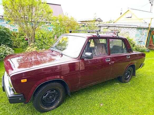 2008 Lada (ВАЗ) 2105, пурпурный, 165000 рублей - вид 5