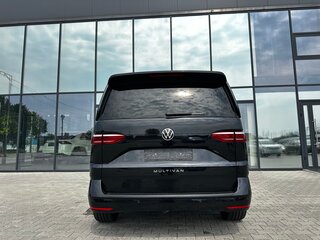 2022 Volkswagen Multivan T7, чёрный, 3990000 рублей, вид 5
