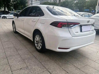 2022 Toyota Corolla XII (E210), белый, 1150000 рублей, вид 4