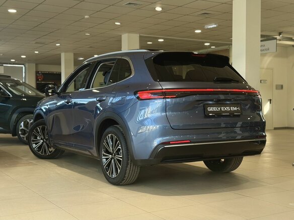 2026 Geely EX5 Гибрид EM-R, голубой, 3829990 рублей - вид 3