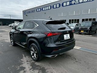 2021 Lexus NX 200 I Рестайлинг, чёрный, 2600000 рублей, вид 4