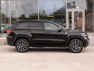 2018 Jeep Grand Cherokee IV (WK2) Рестайлинг, чёрный, 3938000 рублей, вид 4