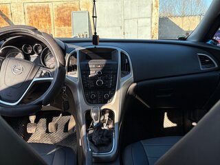 2010 Opel Astra J, серый, 760000 рублей, вид 5