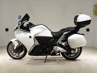 2011 Honda VFR 1200, белый, 699000 рублей, вид 2