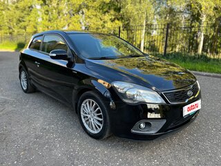 2011 Kia Ceed I Рестайлинг, чёрный, 620000 рублей, вид 3