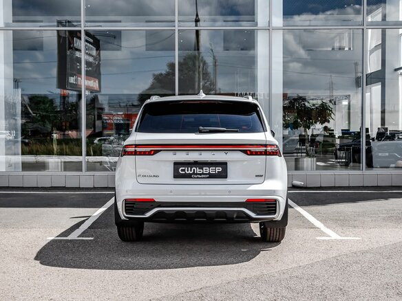 2026 Geely Monjaro I Рестайлинг, белый - вид 3