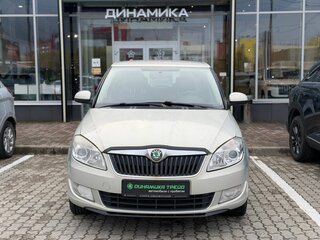 2012 Skoda Fabia II Рестайлинг, серебристый, 694000 рублей, вид 2