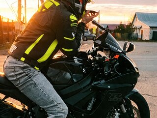 2019 Suzuki GSX-R 600, чёрный, 999999 рублей, вид 3