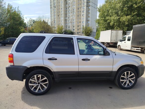2004 Ford Escape I Рестайлинг, серый - вид 3