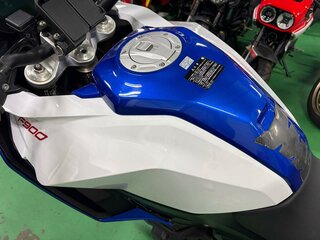 2025 BMW F 900 XR, белый, 1295000 рублей, вид 5