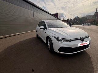 2021 Volkswagen Golf VIII, белый, 1770000 рублей, вид 5