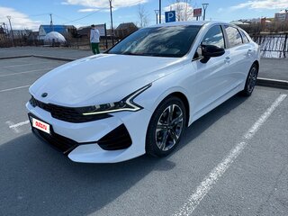 2021 Kia K5 III, белый, 2550000 рублей, вид 3
