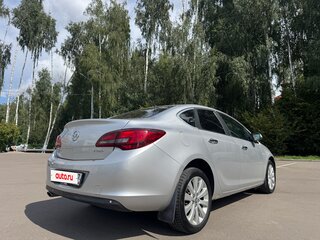 2013 Opel Astra J Рестайлинг, серебристый, 540000 рублей, вид 5