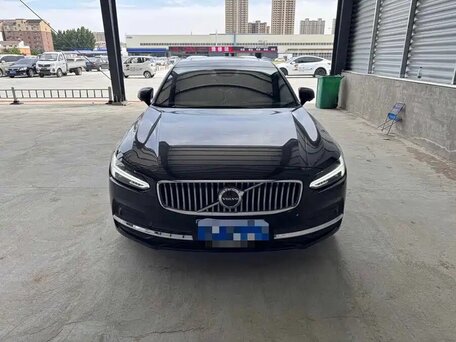 2023 Volvo S90 II Рестайлинг, чёрный, 4244000 рублей, вид 2
