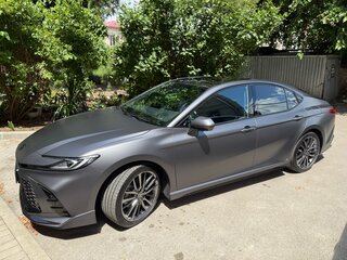 2025 Toyota Camry IX (XV80), серый, 4550000 рублей, вид 1