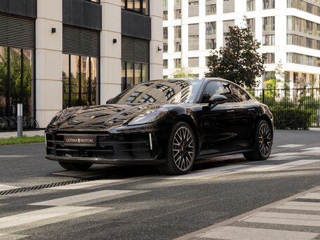 Porsche Panamera III