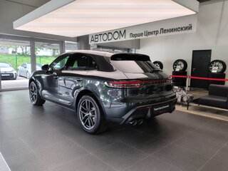 2026 Porsche Macan I Рестайлинг 2, серый, 12140000 рублей, вид 3