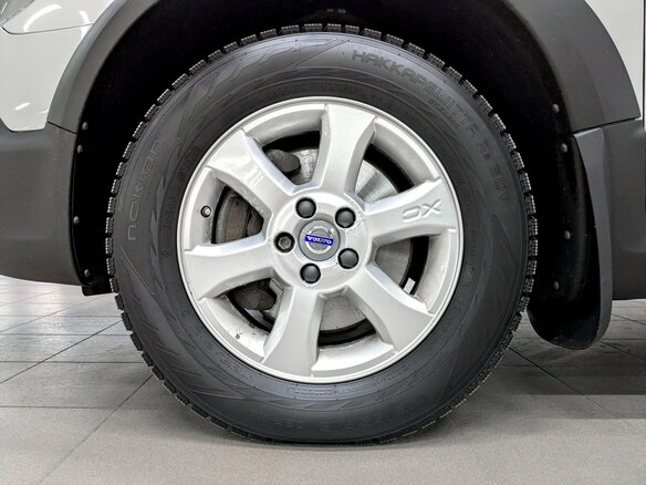 2014 Volvo XC70 II Рестайлинг, белый - вид 18