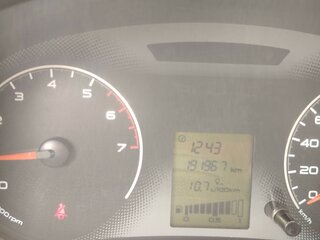 2013 Lada (ВАЗ) Granta I, белый, 400000 рублей, вид 2