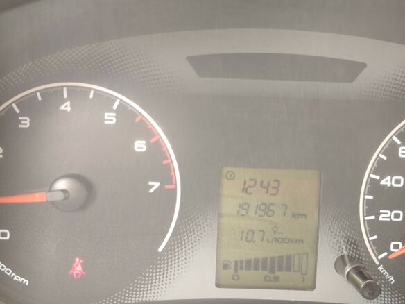 2013 Lada (ВАЗ) Granta I, белый, 400000 рублей - вид 1