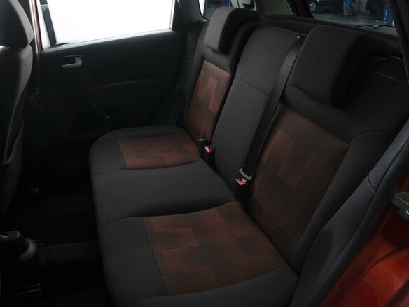 2006 Ford Fiesta Mk5, красный - вид 9